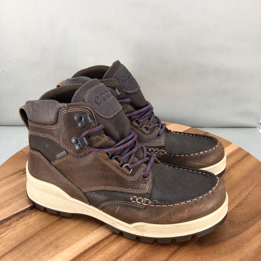 Ecco Brown Lace Up Boots